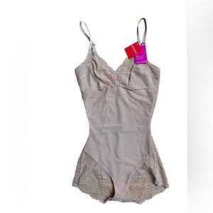 Spanx small shareware bodysuit rose NWT